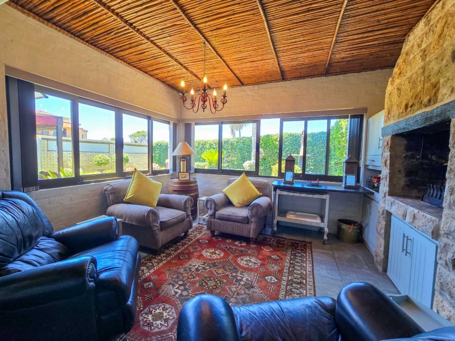 3 Bedroom Property for Sale in Stilbaai Wes Western Cape